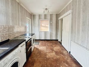 Kitchen/Diner- click for photo gallery